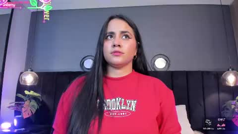 Snapshot of brenda__garcia chatting on 06-24-26, 03:27 online show from 06-24-26, 03:27