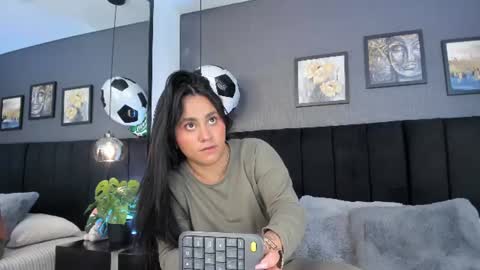 Snapshot of brenda__garcia chatting on 07-03-26, 03:35 online show from 07-03-26, 03:35