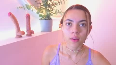 Snapshot of brenda_sky19 chatting on 05-12-26, 12:02 brenda_sky19 online show from 05-12-26, 12:02