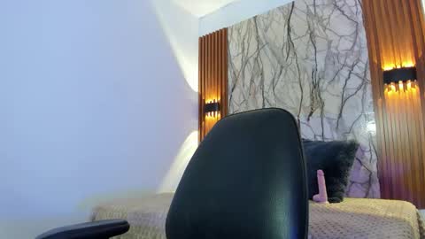 Snapshot of brendafoxyy chatting on 10-08-25, 08:17 brendafoxyy online show from 10-08-25, 08:17