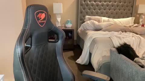 Brett Mycles online show from 02-12-25, 06:29