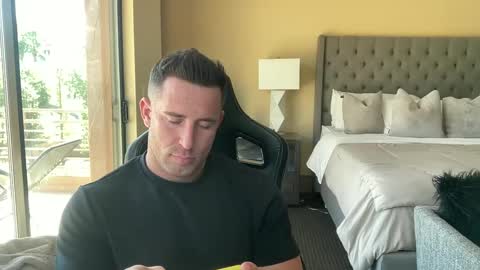 Brett Mycles online show from 10-02-25, 06:04