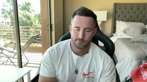 Brett Mycles online show from 11-24-25, 06:18