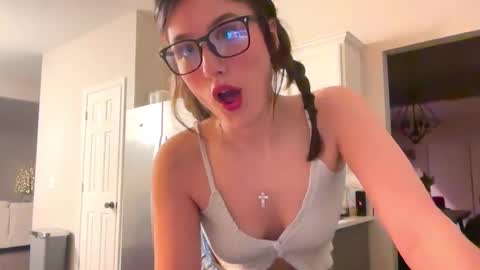 Snapshot of briadominick chatting on 02-26-25, 05:31 Brianna3 online show from 02-26-25, 05:31