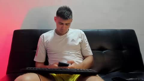 brian_mac online show from 01-29-25, 04:05