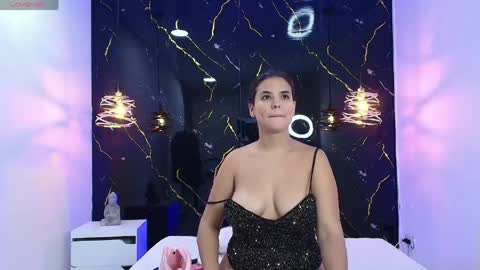 Manuela online show from 05-05-26, 03:58
