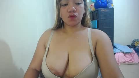 Snapshot of briana_lovexx chatting on 07-23-26, 01:41 Briana online show from 07-23-26, 01:41