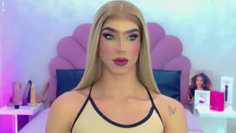 BRIANA online show from 04-05-26, 08:44