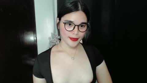 Snapshot of briana_sinclaire chatting on 06-04-26, 03:40 Claire online show from 06-04-26, 03:40