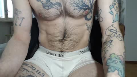 Snapshot of brianmuscle chatting on 02-02-25, 12:35 Brian online show from 02-02-25, 12:35