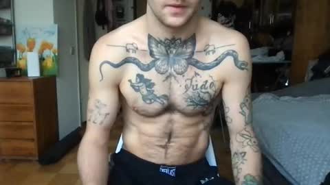 Snapshot of brianmuscle chatting on 02-05-26, 07:46 Brian online show from 02-05-26, 07:46