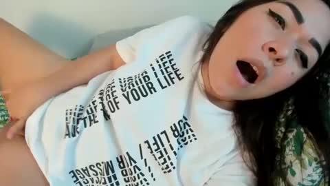 Snapshot of brianna_fallingangel chatting on 03-01-25, 01:53 brianna_fallingangel online show from 03-01-25, 01:53