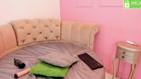 Snapshot of briannaduque chatting on 12-31-24, 01:08 Brianna online show from 12-31-24, 01:08