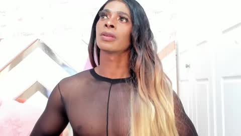 Snapshot of briggittebony chatting on 01-19-25, 05:18 BIRGGITTEBONY online show from 01-19-25, 05:18