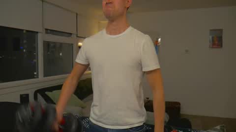 Snapshot of bright_bi chatting on 12-01-25, 01:43 bright bi online show from 12-01-25, 01:43