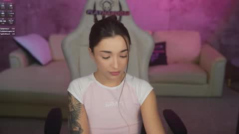 Diamonds Girls online show from 02-12-26, 12:44