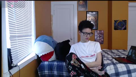 Strawberry online show from 01-12-25, 08:14