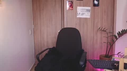 Brilla Mettal online show from 02-28-25, 04:53