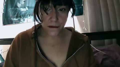 Snapshot of brina_moon chatting on 10-21-25, 04:57 Brina Moon online show from 10-21-25, 04:57