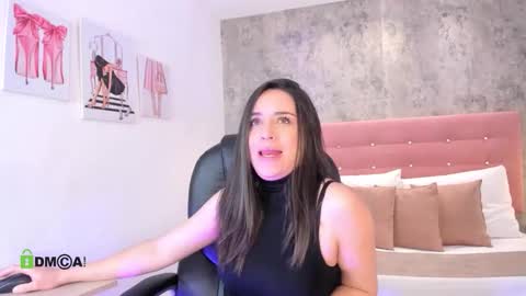 Snapshot of brithanycollins chatting on 09-14-25, 12:37 Brithany online show from 09-14-25, 12:37