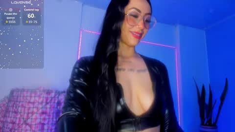 Brithany online show from 10-03-25, 01:52