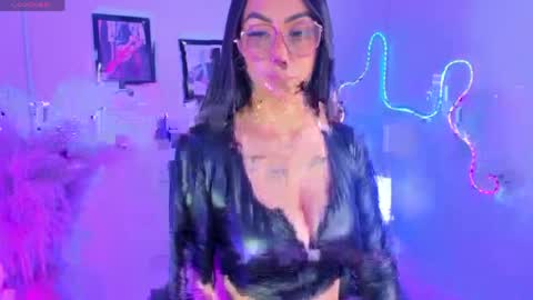 Snapshot of brithanygate chatting on 05-11-26, 04:04 Brithany online show from 05-11-26, 04:04