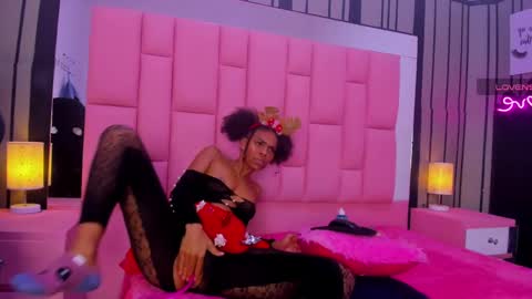 brithanyslim online show from 12-19-24, 08:34