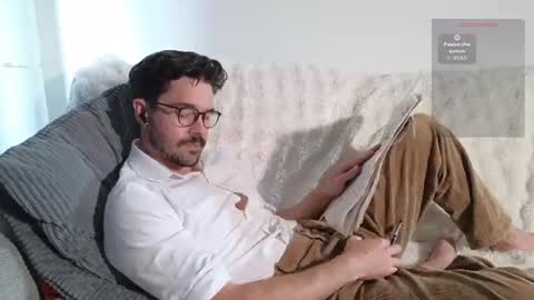 Snapshot of britishpoet chatting on 06-28-26, 03:40 Callum online show from 06-28-26, 03:40