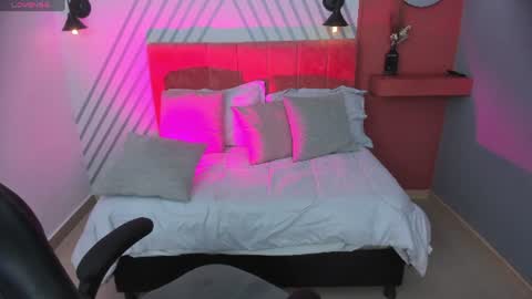 britney_collins_ online show from 06-10-26, 07:24