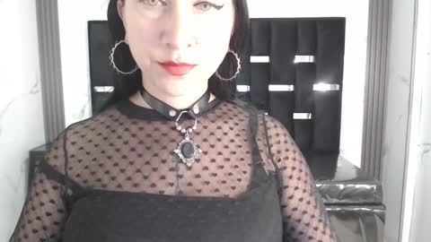 Britney  online show from 02-10-26, 02:37