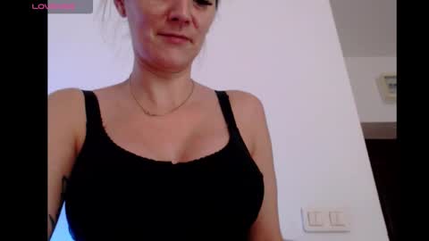 Britney online show from 10-10-25, 07:40