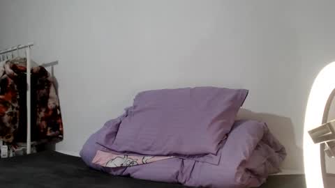 Britney online show from 02-27-26, 07:36