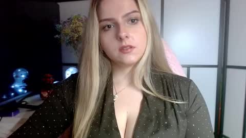 BritneyGlow online show from 12-29-24, 07:11