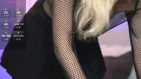 Snapshot of britneyhudson chatting on 01-17-25, 04:49 britneyhudson online show from 01-17-25, 04:49