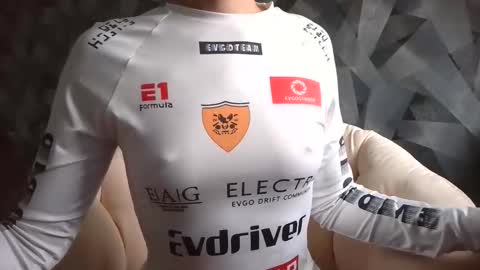 Snapshot of britneyxkittens chatting on 09-11-25, 08:36 BritneyxKittens online show from 09-11-25, 08:36