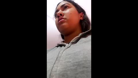 Brittany  online show from 12-21-25, 07:54