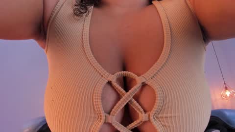 Snapshot of brittany_cute18 chatting on 12-17-24, 11:06 online show from 12-17-24, 11:06