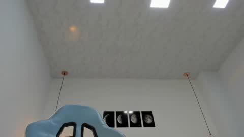Snapshot of brittany_cute18 chatting on 12-18-24, 11:02 online show from 12-18-24, 11:02