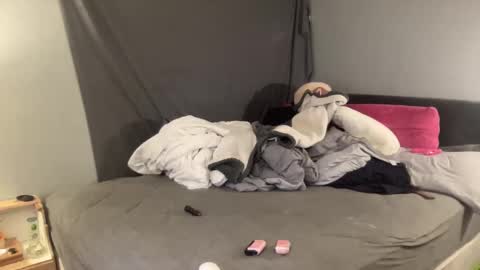 BrittanyBella  Oscar online show from 01-16-25, 12:09