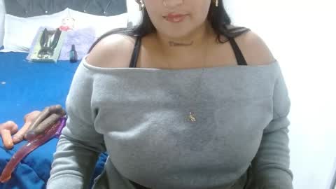 brittanycurvy69 online show from 04-13-26, 07:19