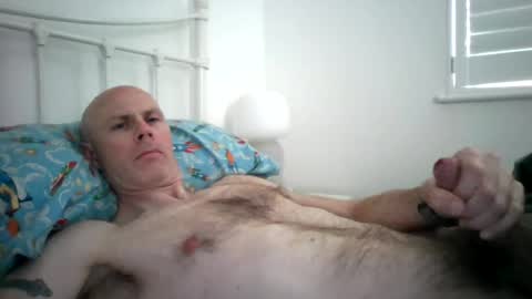 Snapshot of britworkingaway chatting on 06-28-26, 11:27 britworkingaway online show from 06-28-26, 11:27