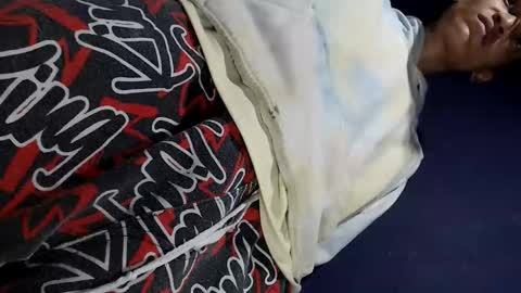 ....Kriss Vergara....... online show from 06-08-26, 06:52
