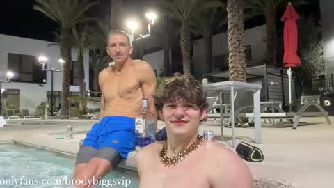 Snapshot of brodybiggs chatting on 03-11-25, 04:32 Brody Biggs online show from 03-11-25, 04:32