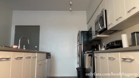 Brody Biggs online show from 11-22-25, 08:19