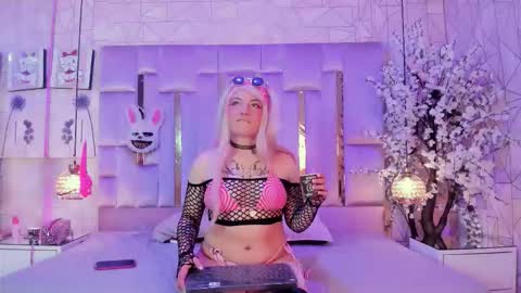     online show from 02-17-26, 01:29