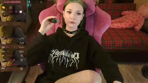 Martha online show from 02-22-25, 03:12