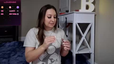 Snapshot of brookebee27 chatting on 01-05-25, 12:20 brookebee online show from 01-05-25, 12:20