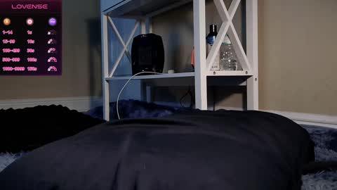 Snapshot of brookebee27 chatting on 01-22-25, 10:48 brookebee online show from 01-22-25, 10:48