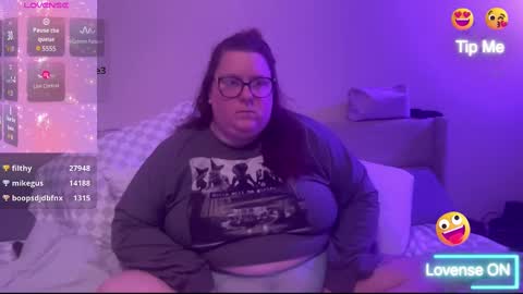 Snapshot of brookenicole3 chatting on 10-22-25, 09:42 Madam Brooke online show from 10-22-25, 09:42