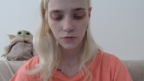 Snapshot of brookewylde_20 chatting on 06-05-26, 02:45 brookewylde_20 online show from 06-05-26, 02:45